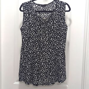 Black and white tank